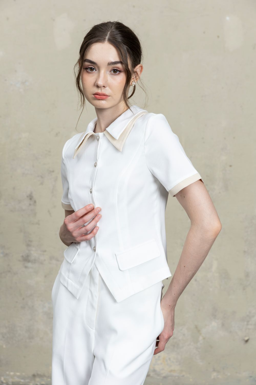 Áo kiểu cổ phối viền - Ảnh 3